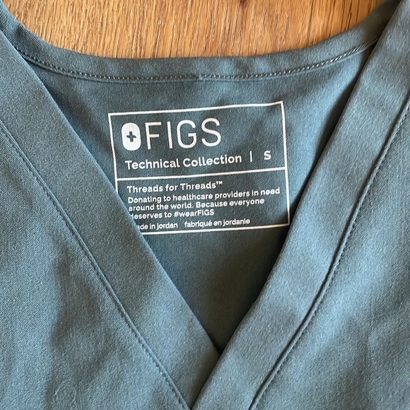 FIGS Scrub Set Small - Picture 4 of 6